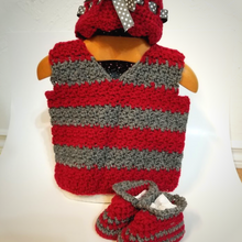 Load image into Gallery viewer, Handcrafted 3-6mo Crocheted Baby Vest Set Perfect For Fall and Winter